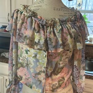 Yumi KIm XS floral women’s ruffle long sleeve blouse.